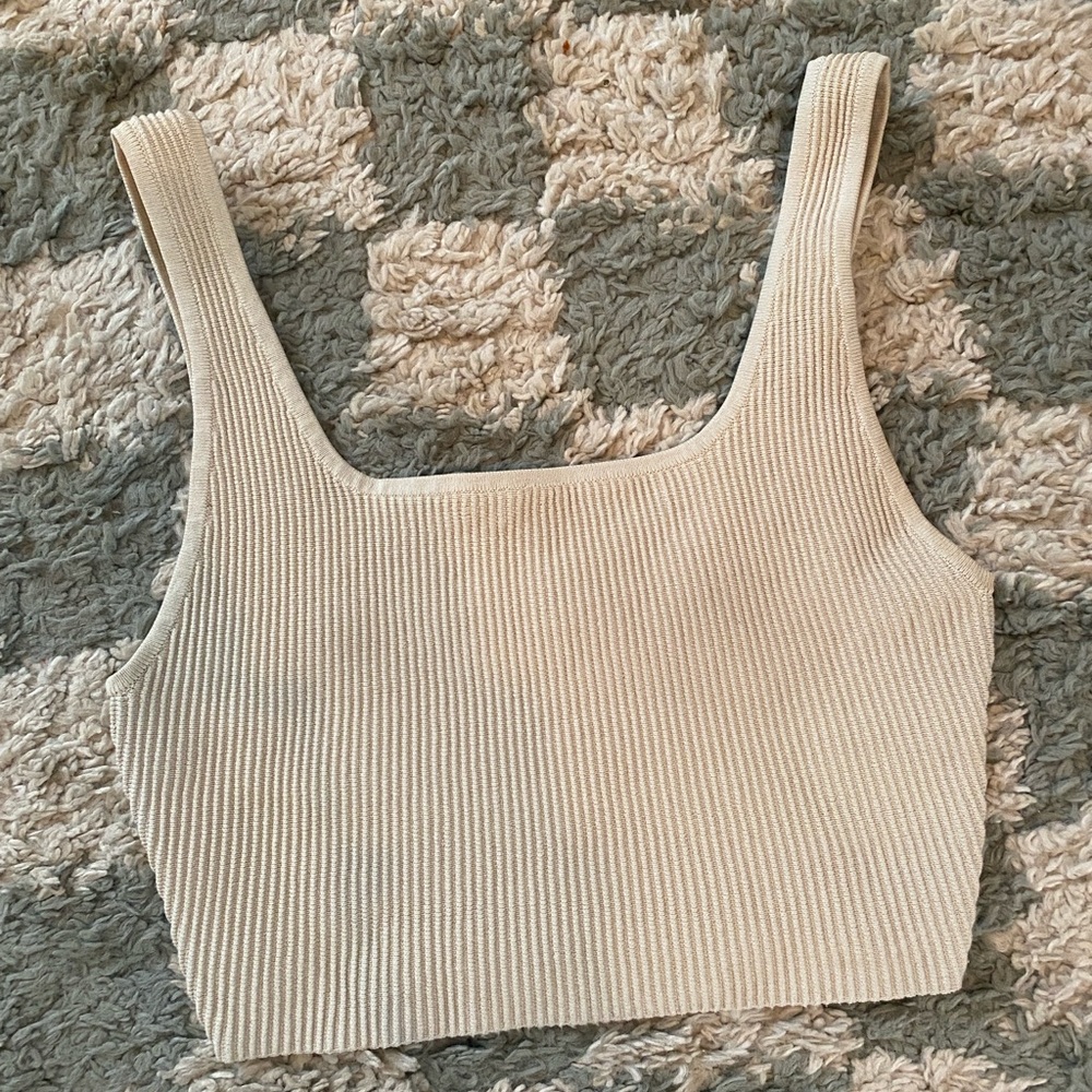 Aritzia sculpt knit cropped tank
